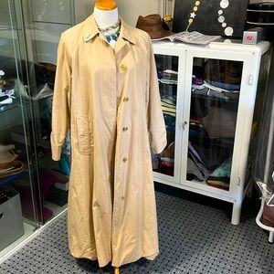 Authentic Burberry Trench coat 100% cotton